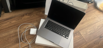 15-inch MacBook Air with M2 chip - Space Grey