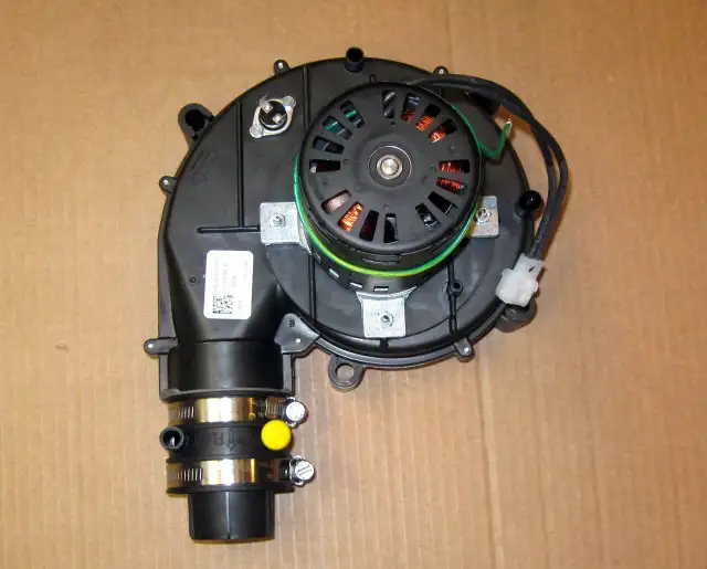 York Coleman Inducer Motor 702111830 Fasco A225 702111577 in Heating, Cooling & Air in Markham / York Region - Image 4