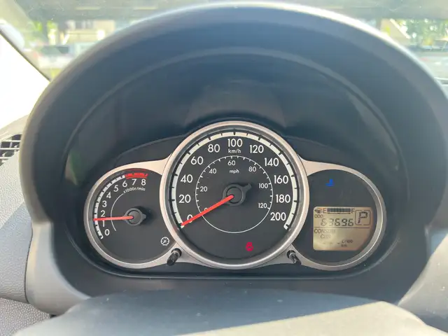 2011 Mazda 2576493219669626884