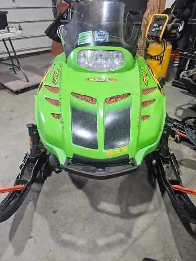 Limited Edition - Sled of the year model Full Fox Adjustable Suspension - From Factory Low miles - 3...