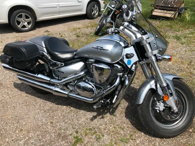 2013 Suzuki m50 boulevard  in Sport Touring in Sarnia - Image 2