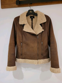 manteau peau mouton synthétique,synthetic sheepskin coat ,size M