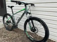 2019 Giant Talon 2 Mountain Bike