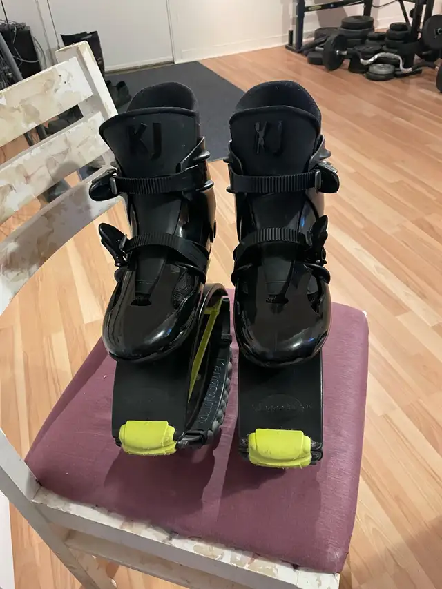 Kangoo Jumps in Skates & Blades in Longueuil / South Shore - Image 2