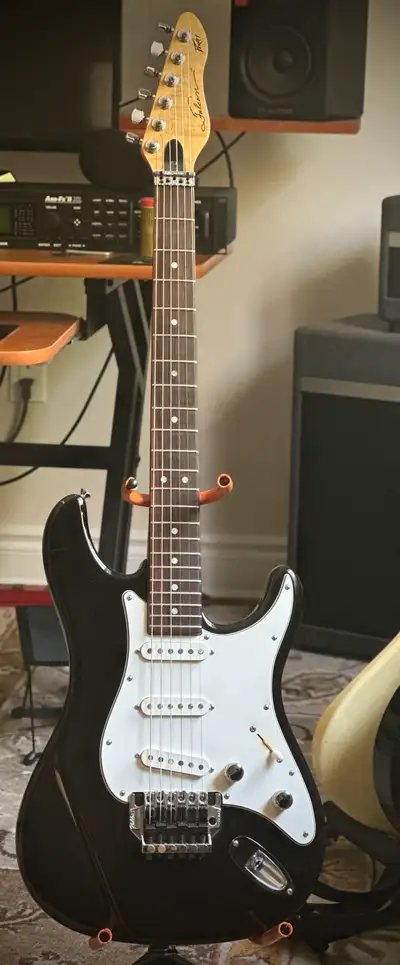 Peavey Falcon MIA  Strat , View more