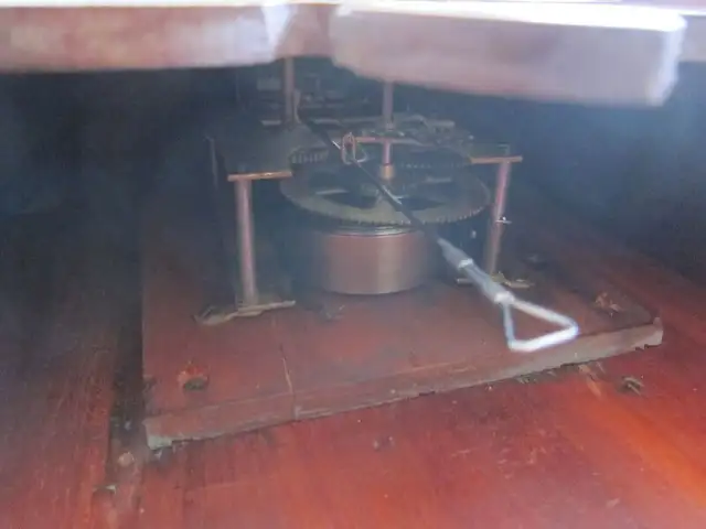 Nice Seth Thomas Queen Anne Wall Clock in Other in Ottawa - Image 7