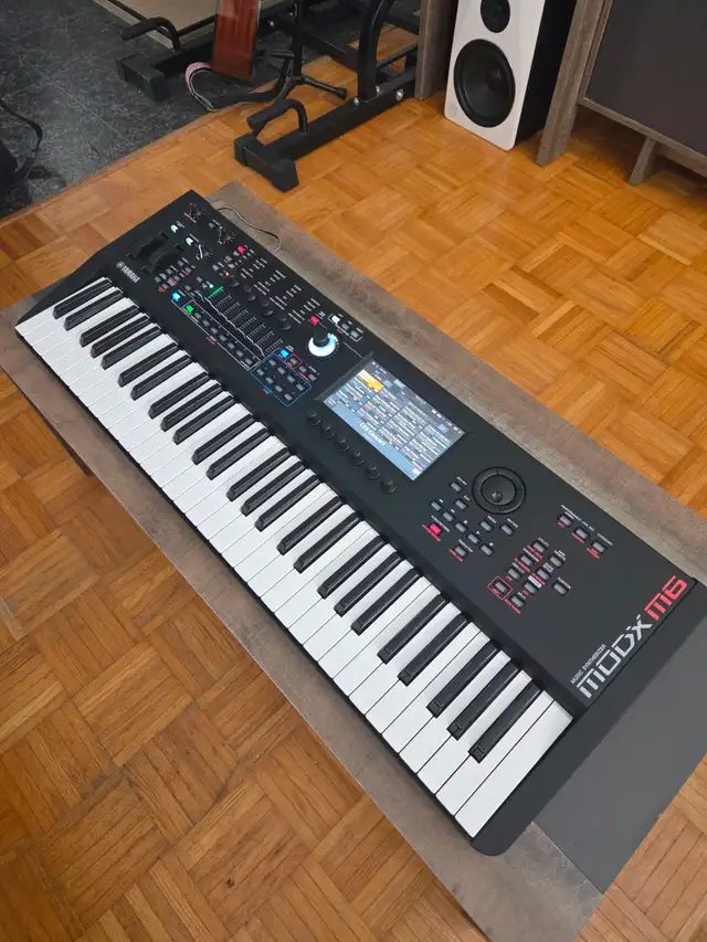 Yamaha MODX M 6 in Pianos & Keyboards in Laval / North Shore - Image 3