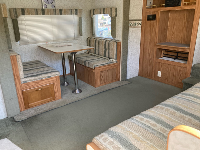 26’ fifth wheel trailer in Travel Trailers & Campers in Edmonton - Image 4