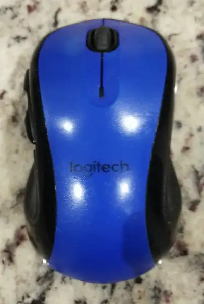 I am selling a Logitech wireless M510 Mouse with Unifying Receiver. If you see the ad still posted t...