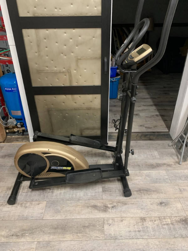 Used elliptical trainer FREE in Free Stuff in Dartmouth - Image 2