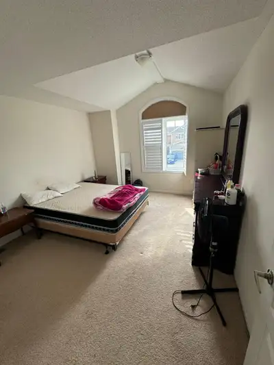 two room for rent sharing kitchen and bathrrom