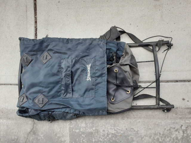 external frame hiking backpack in Fishing, Camping & Outdoors in Calgary - Image 2