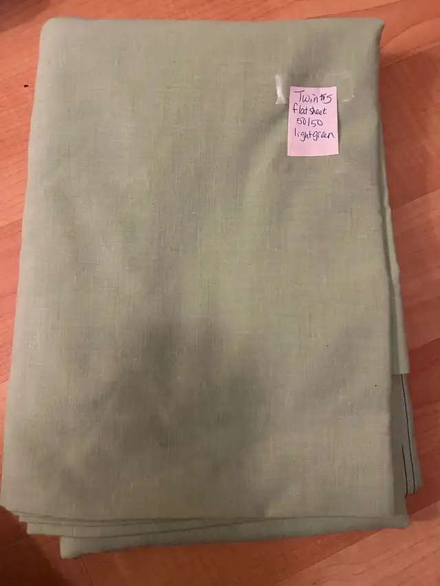 Twin sheet set $15, 2 pillowcases, fire trucks, 100% cotton ++++ in Bedding in Oakville / Halton Region - Image 8