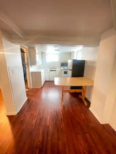 Sublet Now-August 2025, Basement App. Utilities incl., unfurnish
