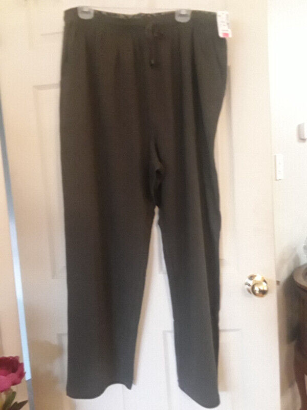 Woman's  Size 3X-4X Sport / Casual Pants - NEW, $12 EA in Women's - Bottoms in City of Toronto