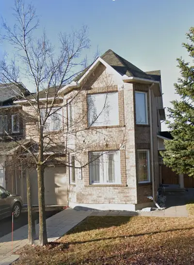 Basement Studio Unit Available for Rent ( Pictures to be updated soon) Only for girls Private washro...