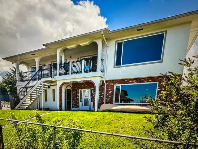Ocean Views｜Upper Level for Rent – 4 Bed, 2 Bath in Long Term Rentals in Nanaimo - Image 11
