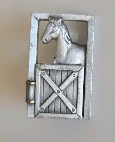 Firm price This charming vintage Jonette Jewelry (JJ) pin features a detailed horse standing in a st...