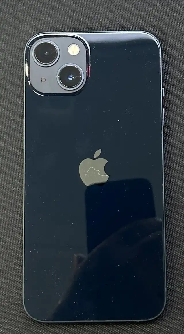 iPhone 13 128GB 90% Battery Health in Cell Phones in Oshawa / Durham Region - Image 4