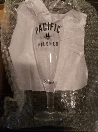 New Collectible Pacific Pilsner Fluted Beer Glass with Original