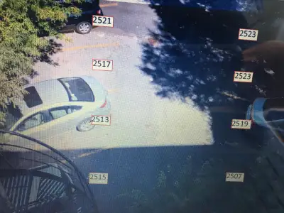 Stationnement à louer en arrière d’un bloc résidentiel tranquille, location par période de 3 mois ou...