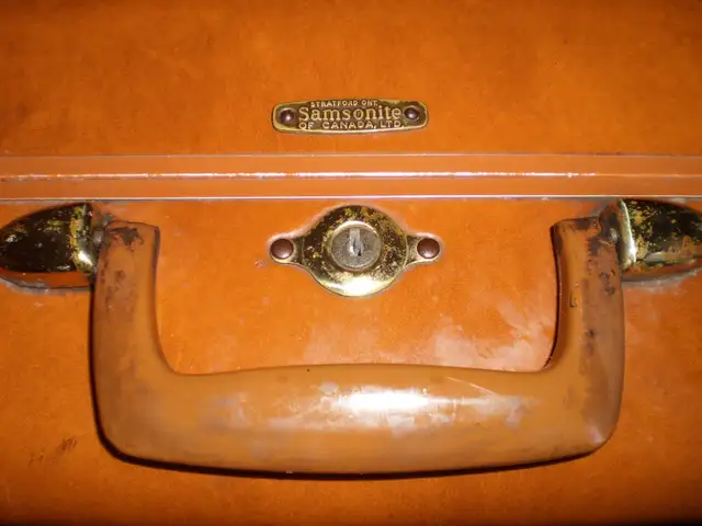 Vintage Leather, Rolling Luggage from Stratford, ON in Other in City of Toronto - Image 3