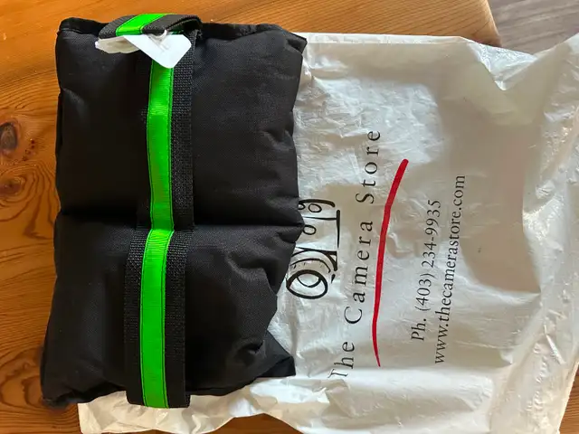 7.5 lbs sandbag in Cameras & Camcorders in Edmonton - Image 2
