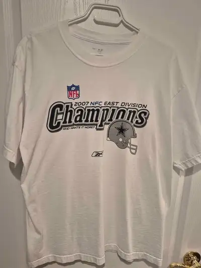 Dallas Cowboys T-shirt, View more