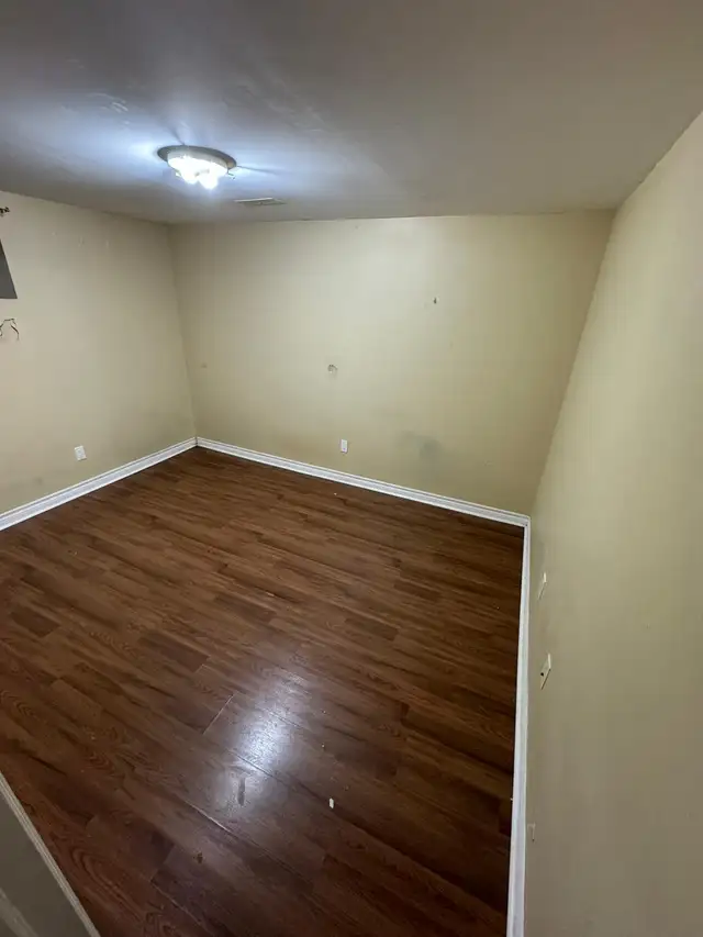 ROOMS AVAILABLE FOR RENT IN MISSISSAUGA63860084023041123