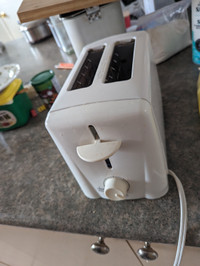 Used working toaster (moving sale)