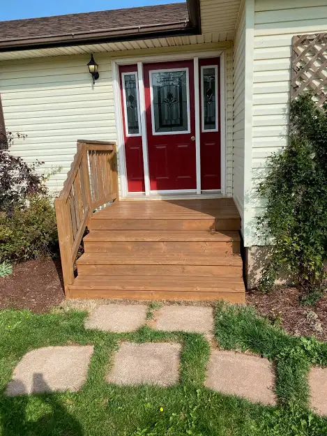 SUMMER SUBLET OR FALL LEASE available in Country Home