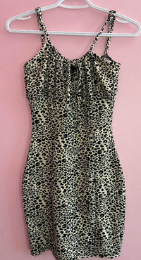 Leopard print bodycon dress