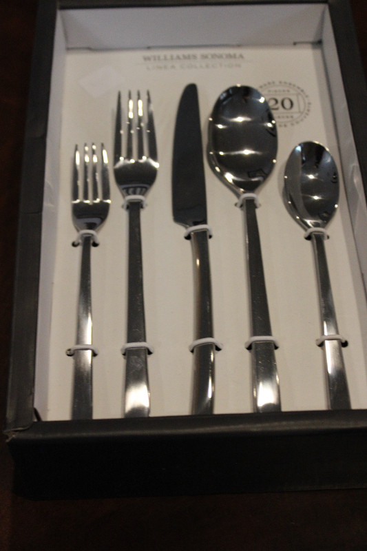 Cutlery Set - 20 pieces in Kitchen & Dining Wares in St. Catharines - Image 2
