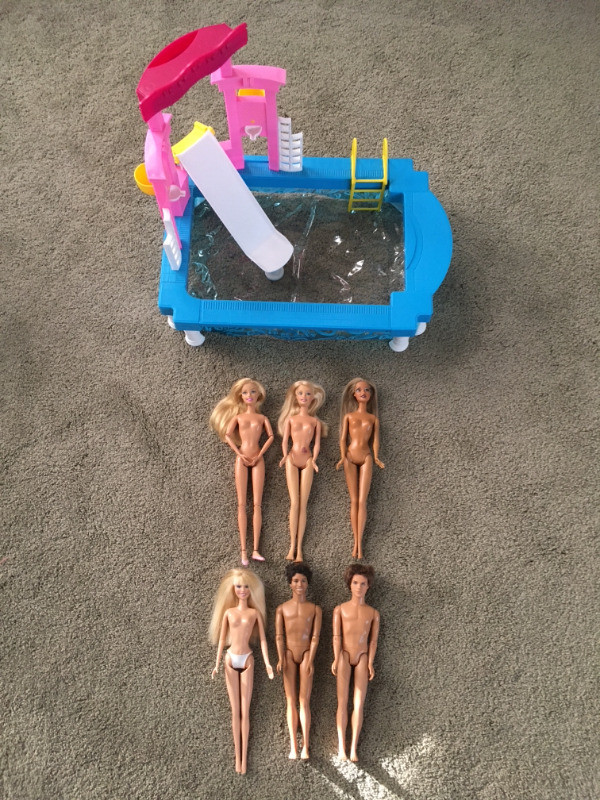 VINTAGE Barbie Fabulous Fountain Pool Playset and Barbie Dolls for sale  