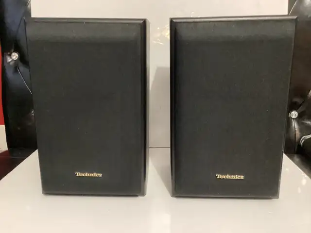 TECHNICS SB LX10 STEREO BOOKSHELF SPEAKERS MONITORS in Speakers in City of Toronto - Image 3