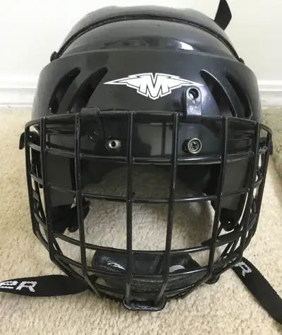 Although it is missing one easily replaceable screw, this helmet was only used for 11 skating lesson...