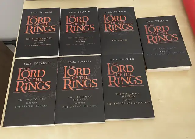 Lord of the rings box set (7) in Fiction in Oshawa / Durham Region - Image 5