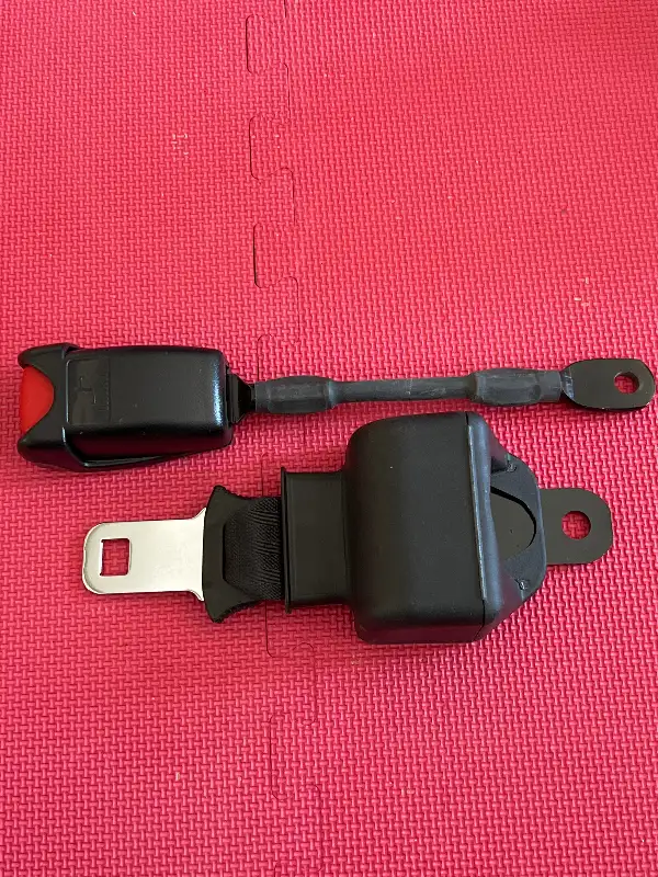 Kawasaki Mule 4x 610 950 Side by Side Seat Belt latch 53061-7502 in Other in Barrie - Image 7