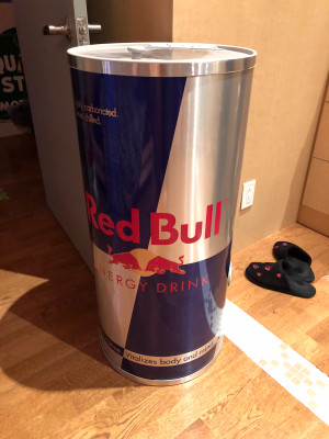Red Bull | Kijiji à Grand Montréal : acheter et vendre sur le site de  petites annonces no 1 au Canada.
