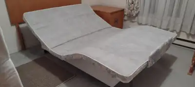 Lit 54’’ articulé électrique et vibrant, View more