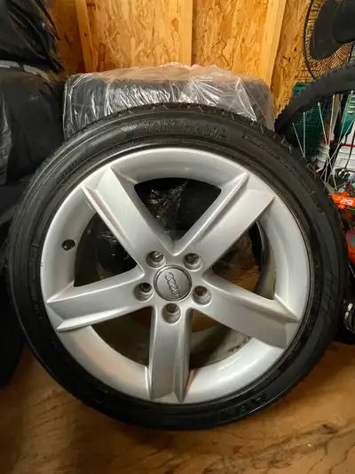 Yokohama Advan Sport A/S + 225 45 R17 Presque neuf utilise un été reste 10/32 Jantes Audi etait sur...