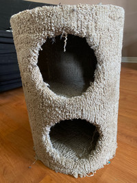 Kitten scratcher / mini home 