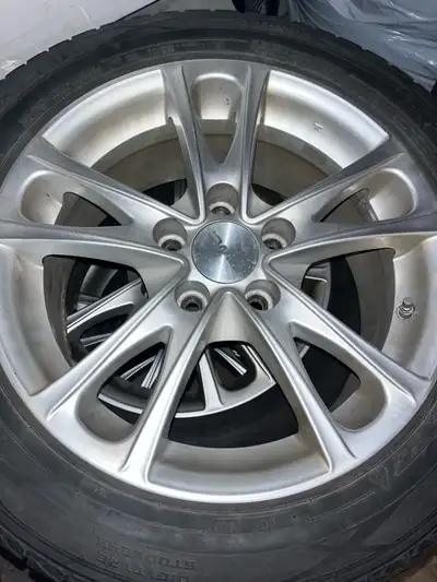 Selling a full set of Alutec 17-inch alloy rims with mounted winter tires (225/55R17). Rims are in g...