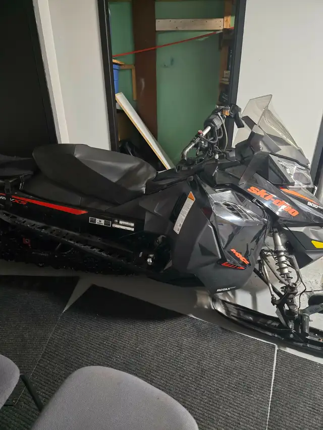 Ski doo in Snowmobiles in Québec City - Image 4