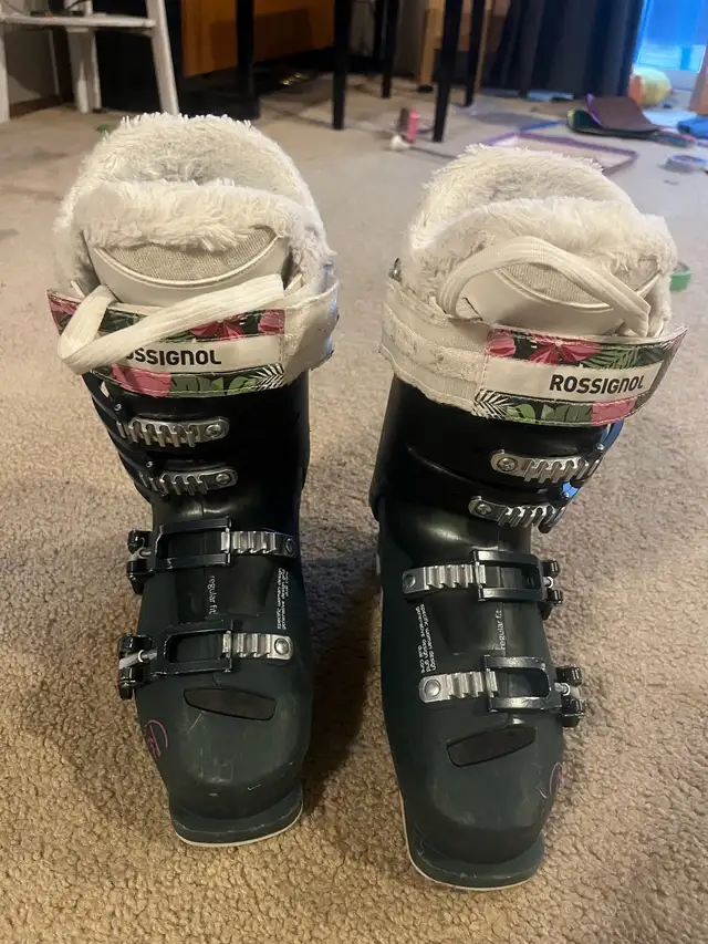 Rossignol Alltrack 80 Women's Ski Boots in Ski in Calgary - Image 2