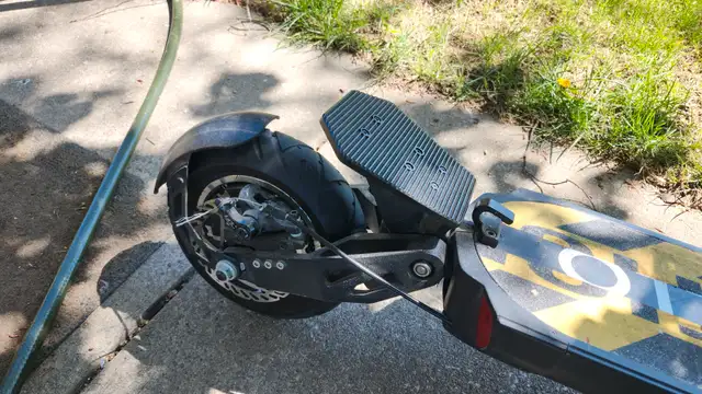 Electric Scooter - Apollo Ghost (963 km) in Scooters & Pocket Bikes in Hamilton - Image 5