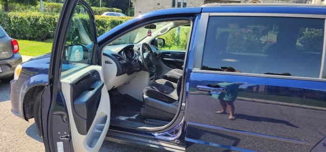 Grand caravan — photo 3