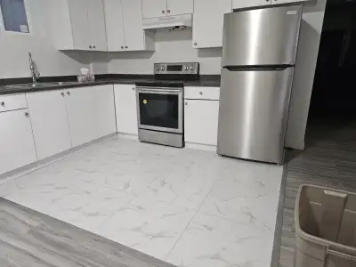 Two-bedroom suite in Cloverdale near Adams Road Elementary School (184 St & 67 Ave intersection). Re...