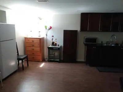 Available one bedroom basement unit in Ajax North