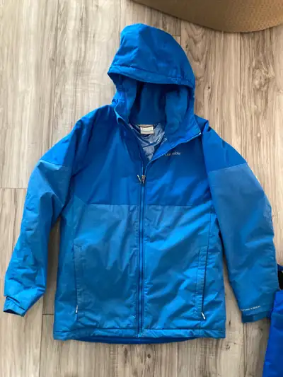 In good condition with lots of life left. Selling as a set. Pick up only. Item will be removed once...